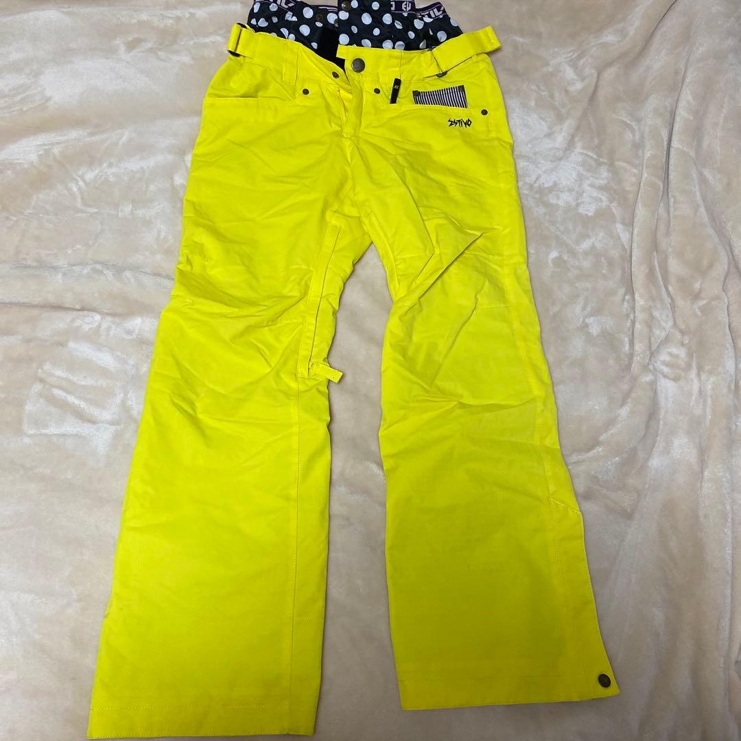 エ*ン様 ESTIVO スノボウェアM上下とプロテクターセット 初心者