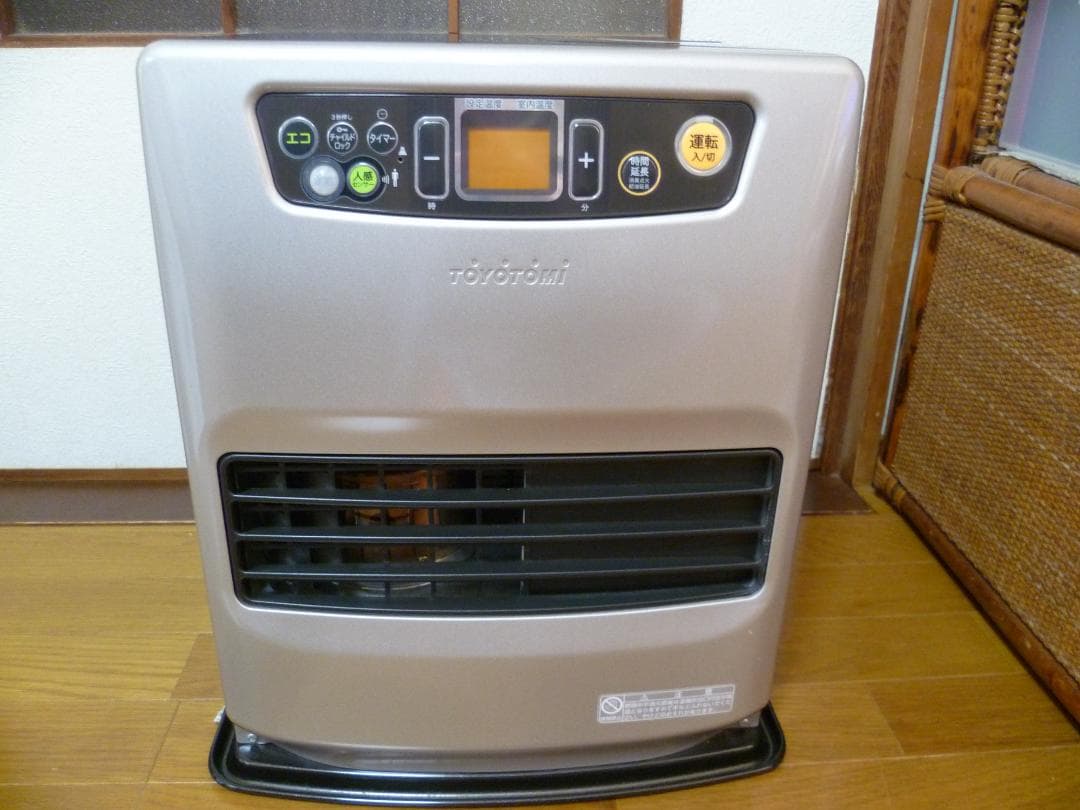TOYOTOMI トヨトミ 石油ファンヒーターCLC-S320