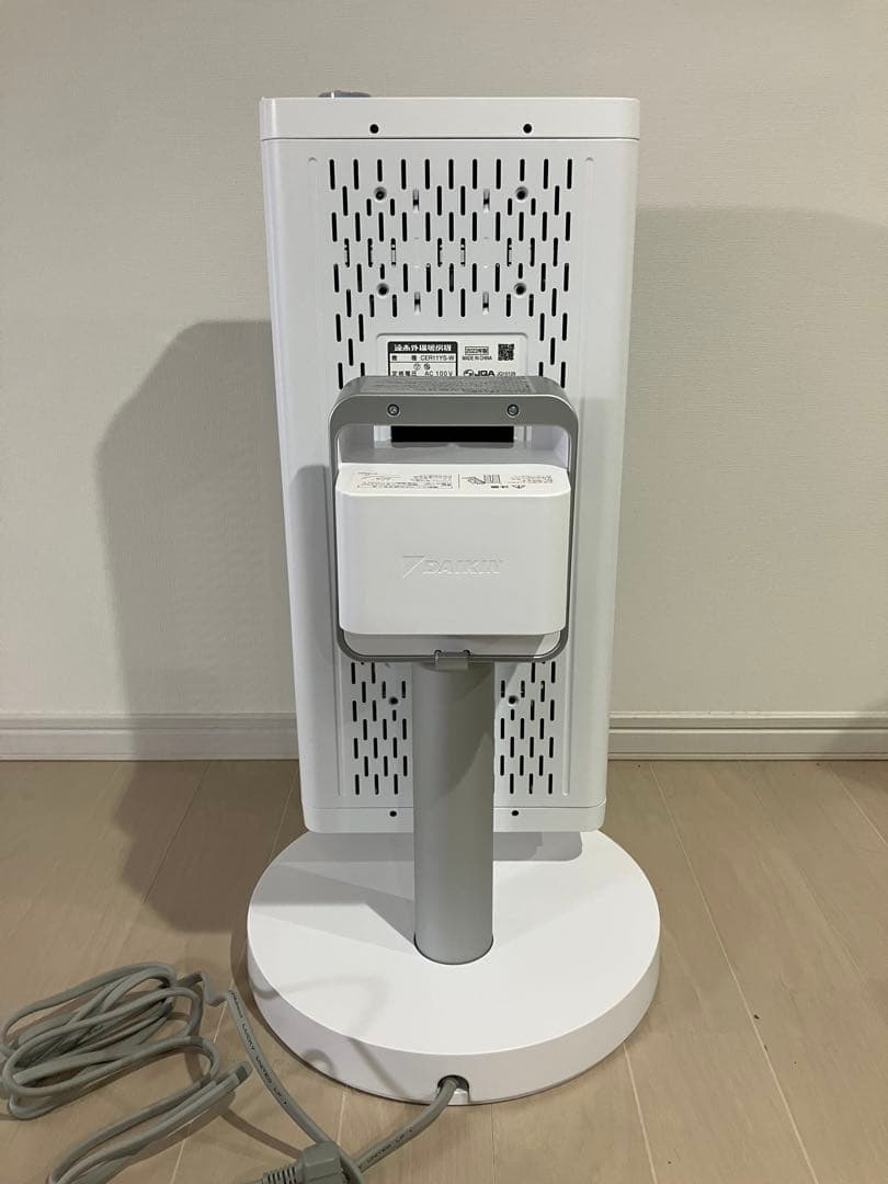 【2023年製】DAIKIN 遠赤外線暖房機 CER11YS-W