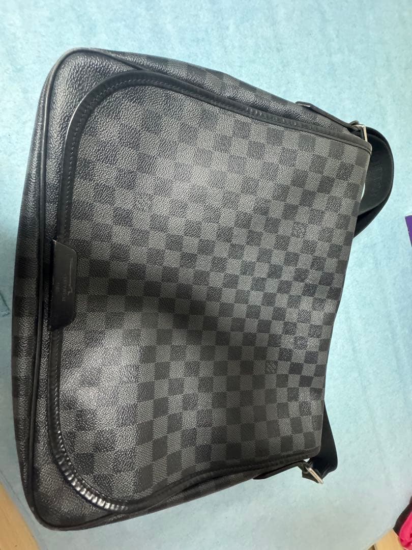 ダミエパターン ブラック ショルダーバッグ