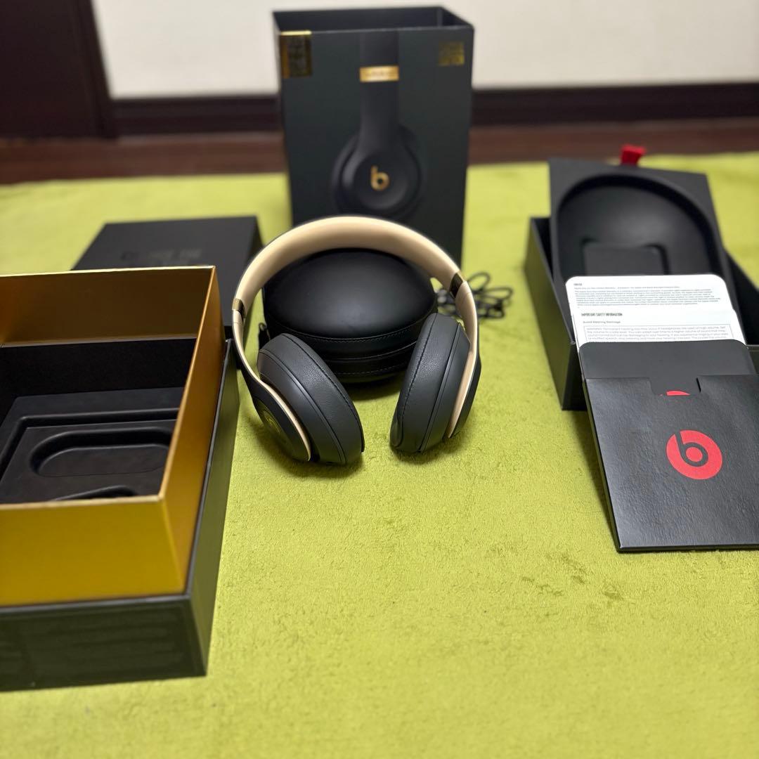 Beats Studio3 Wirelessシャドーグレー