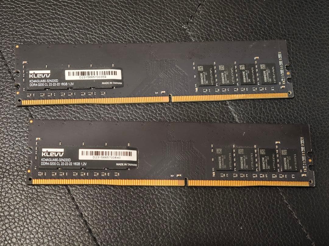 KLEVV DDR4-3200 32GB （16GB×2） メモリー