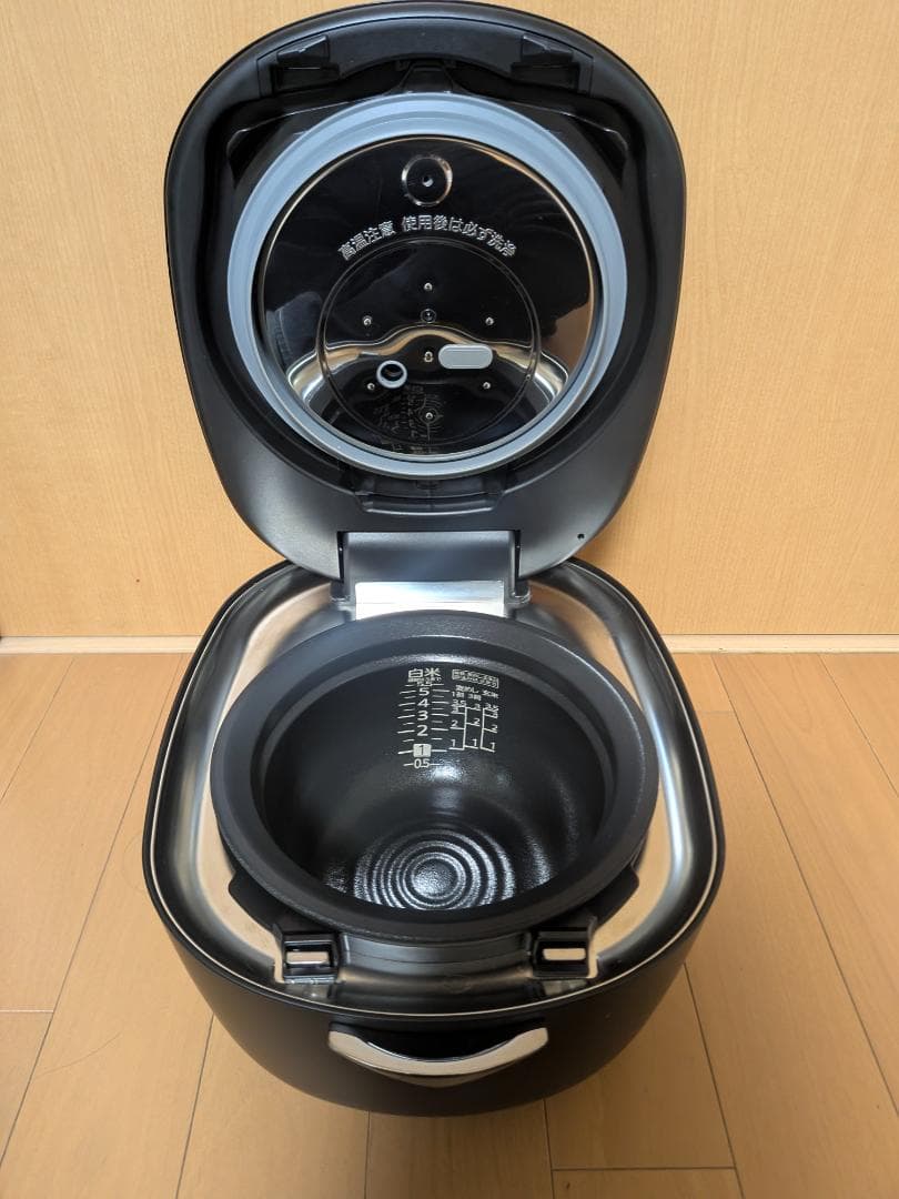 【チアシードママ】タイガー 炊飯器 JRX-S100K 土鍋圧力 5.5合