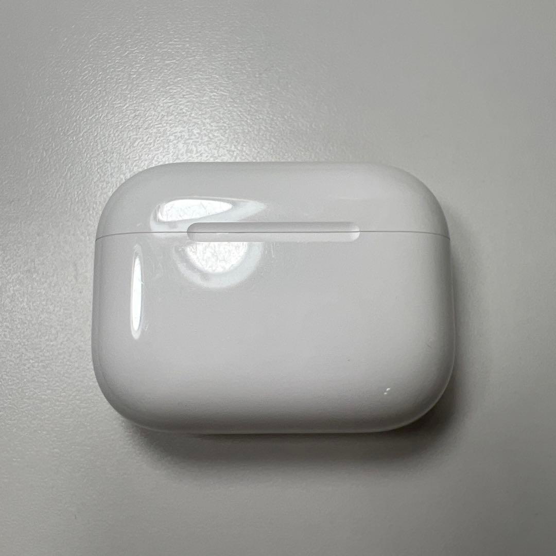 Apple AirPods Pro 第3世代 充電ケース A3122 11