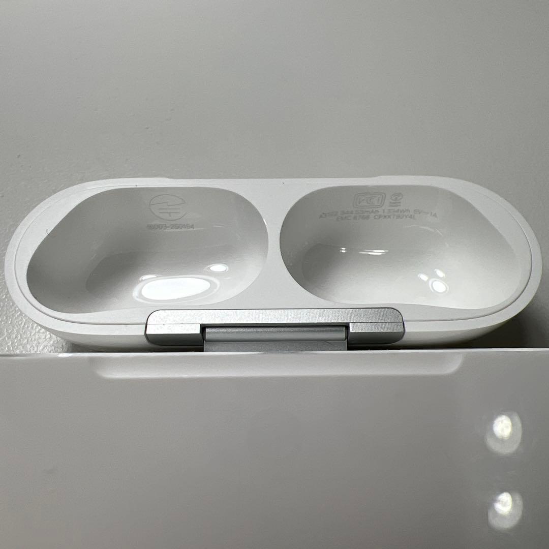 Apple AirPods Pro 第3世代 充電ケース A3122 11