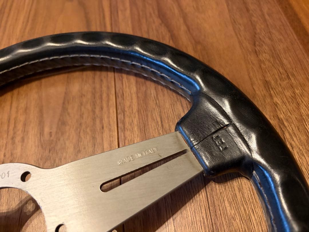 NARDI ナルディ ブラックレザーステアリング 33パイ　33cm