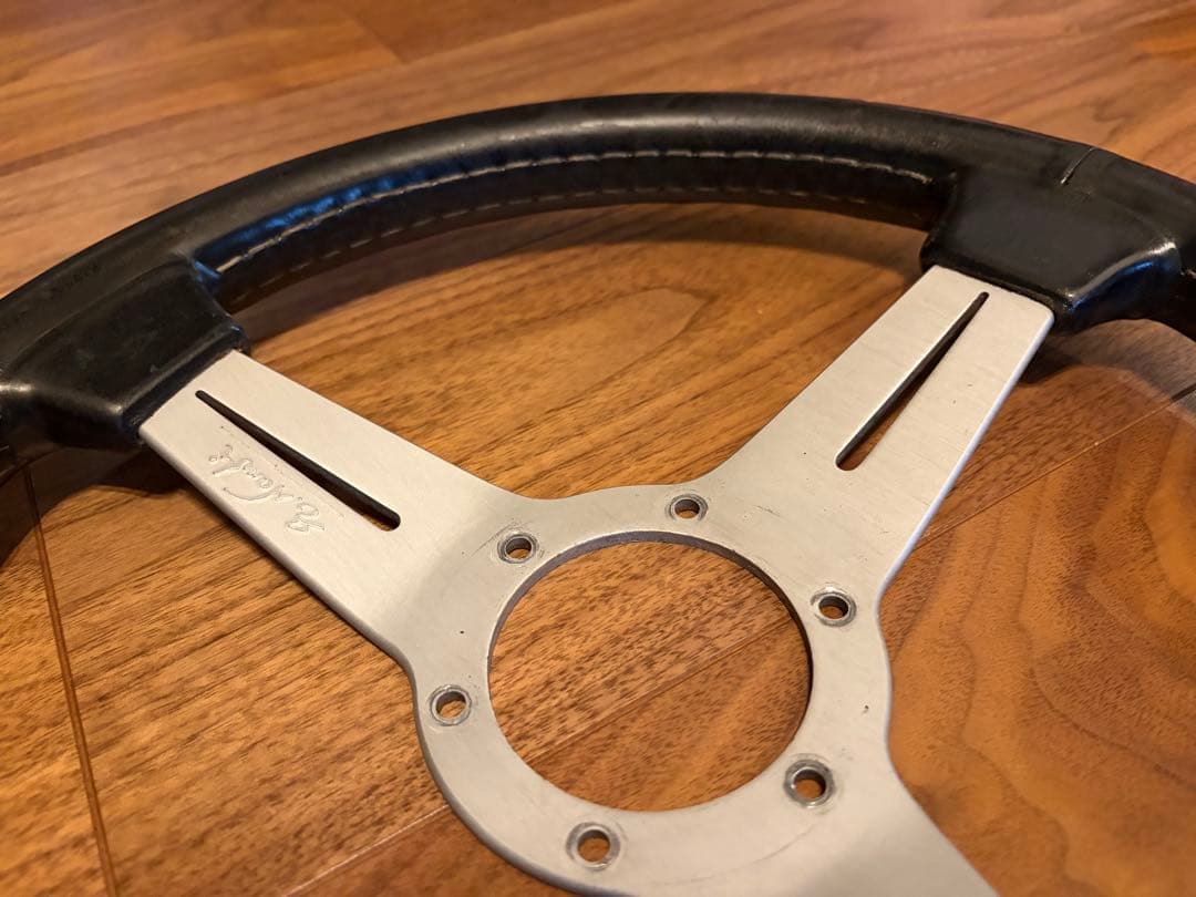 NARDI ナルディ ブラックレザーステアリング 33パイ　33cm