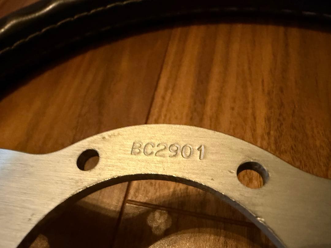 NARDI ナルディ ブラックレザーステアリング 33パイ　33cm