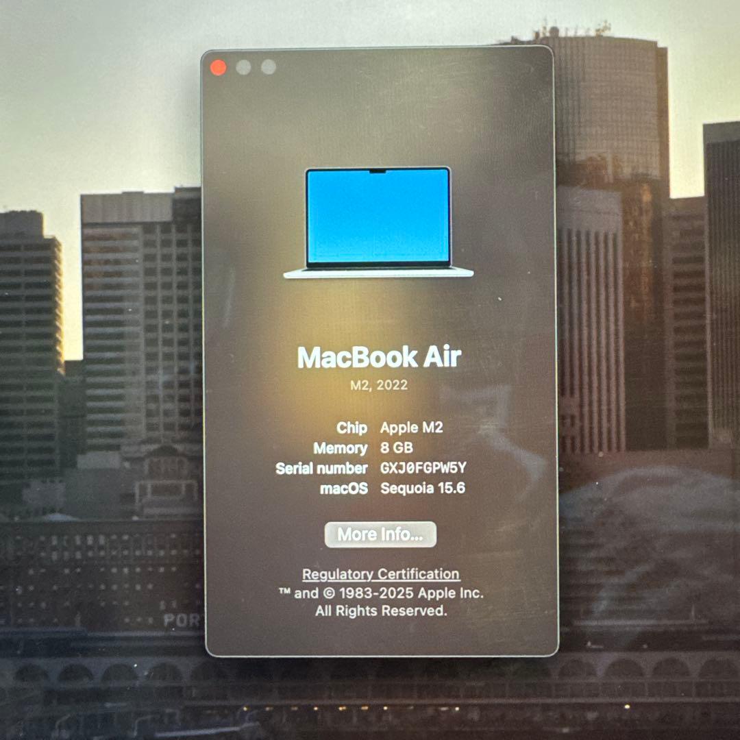 Apple MacBook Air M2 2022 本体