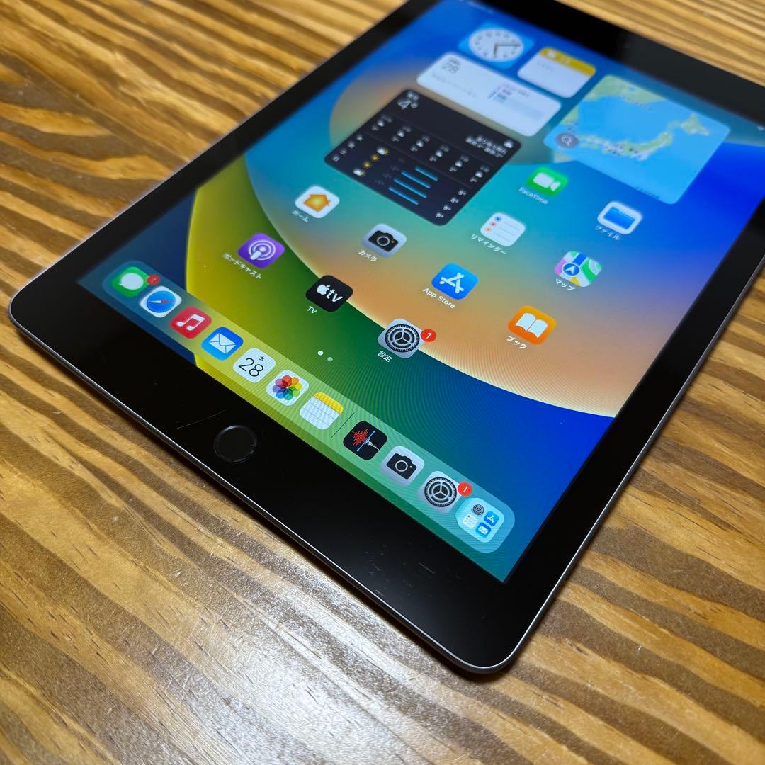 お*し様 【状態良好】iPad 第5世代 128GB Cellularモデル