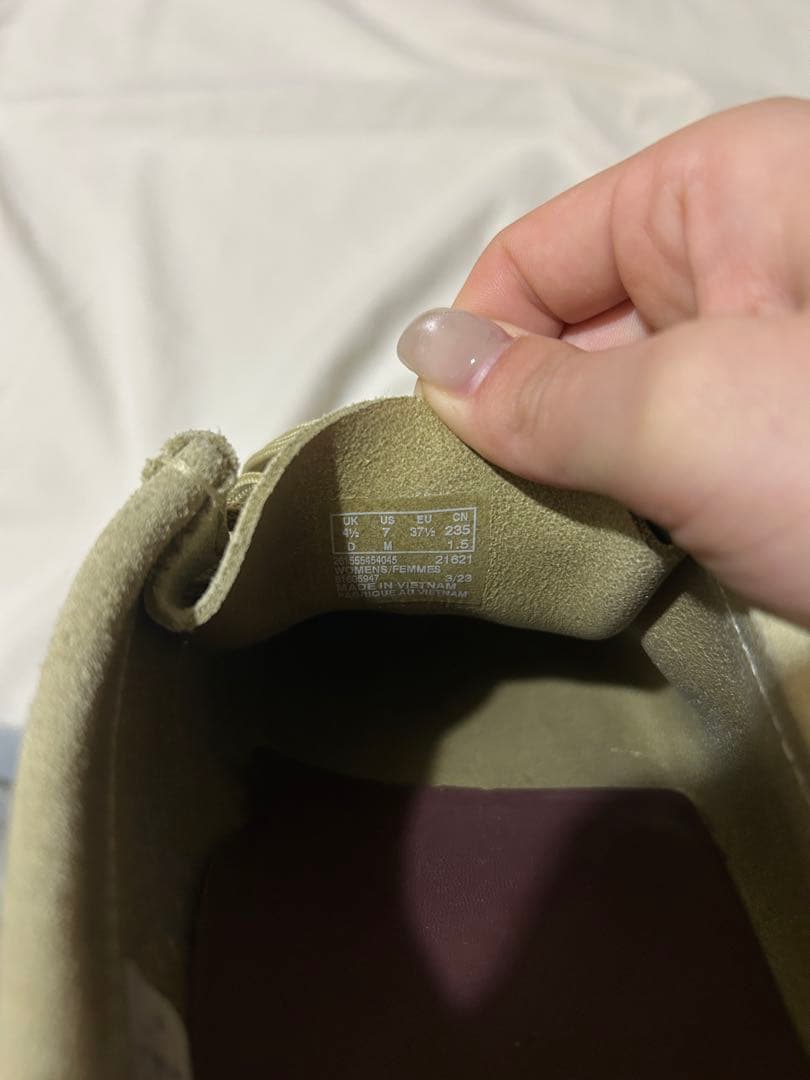 Clarks ワラビー ベージュ