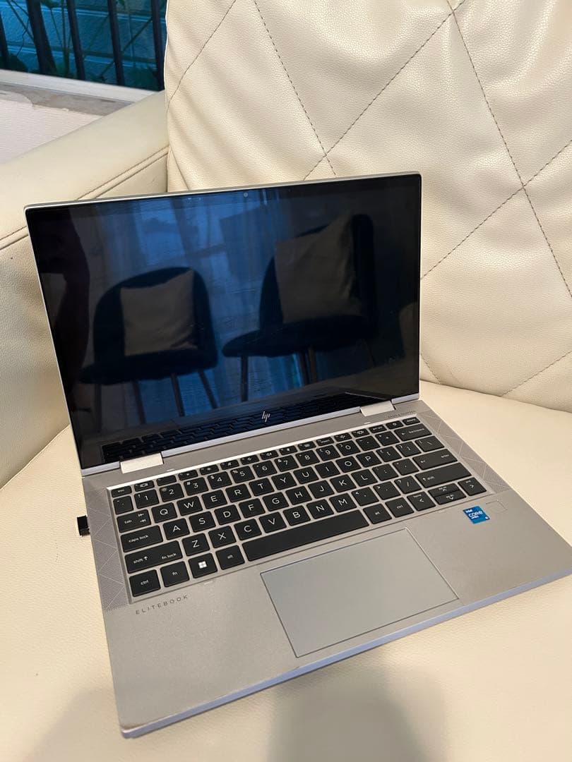 HP Spectre x360 13インチ i5 11世代