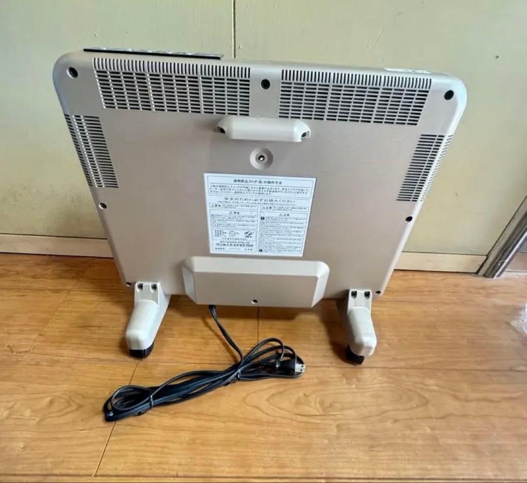 サンルミエ エクセラ750　遠赤外線 電気ヒーター　N750L-GR