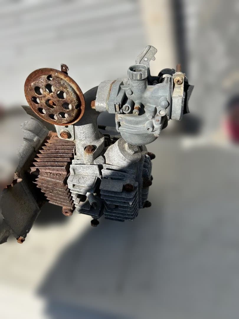 スーパーカブ50エンジン空冷式エンジン 3ピンコネクタ付き　キャブ付き