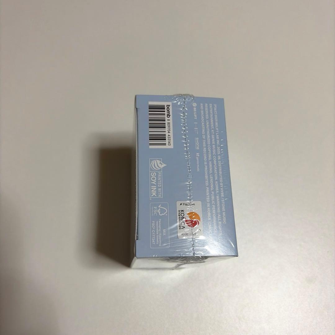 新品未開封　illit イヤモニ風イヤホン