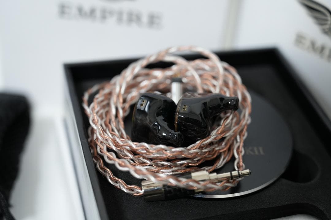 イヤホン Empire Ears VALKYRIE MkII