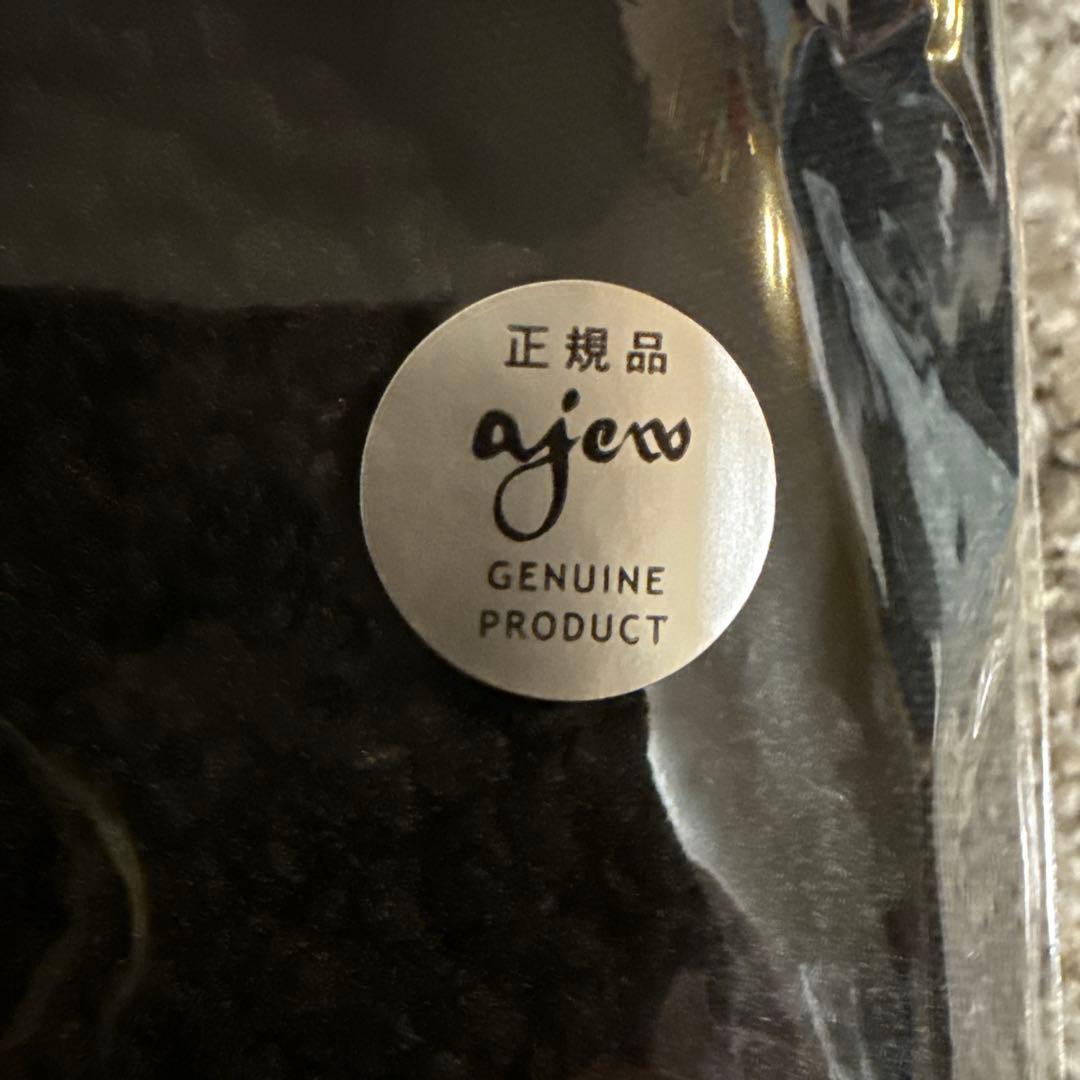 ajew ハート型　iPhone16Pro ケース