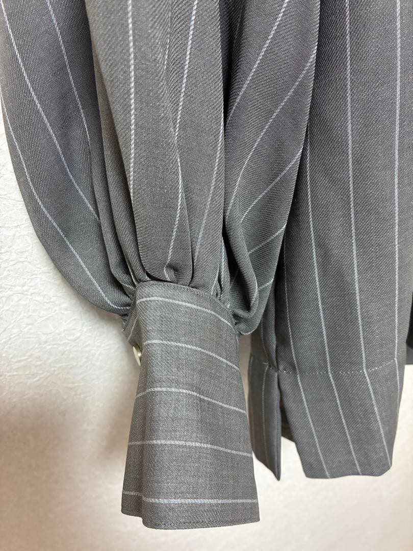 新品　ebureエブール　マナードストライプ　ボウタイ　ブラウス　38