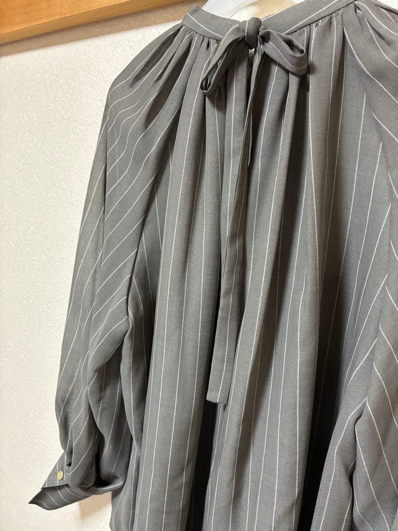 新品　ebureエブール　マナードストライプ　ボウタイ　ブラウス　38