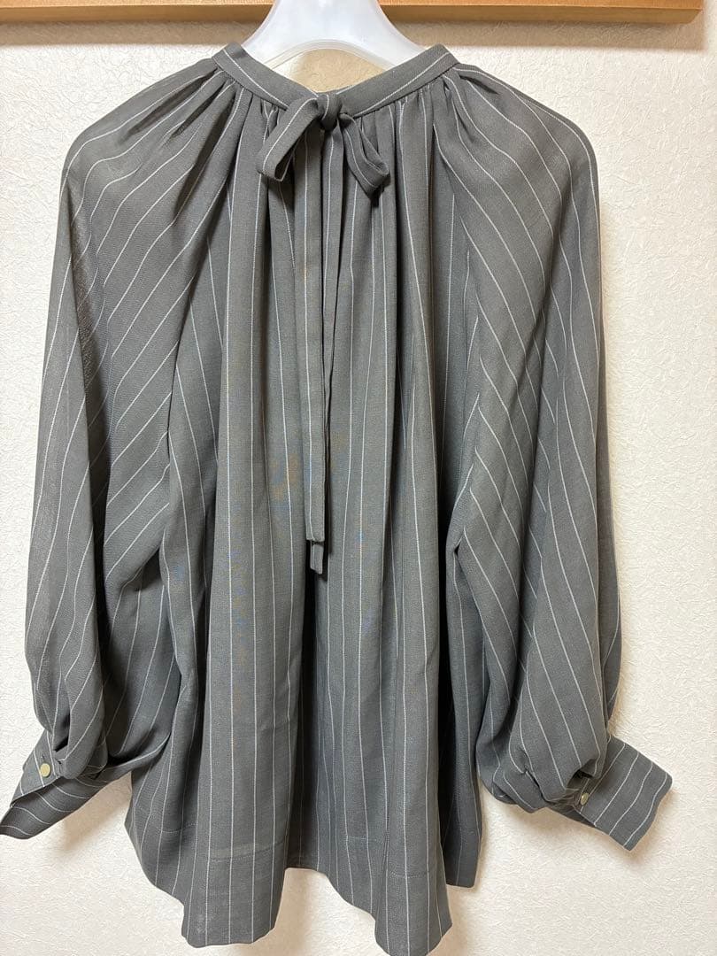新品　ebureエブール　マナードストライプ　ボウタイ　ブラウス　38