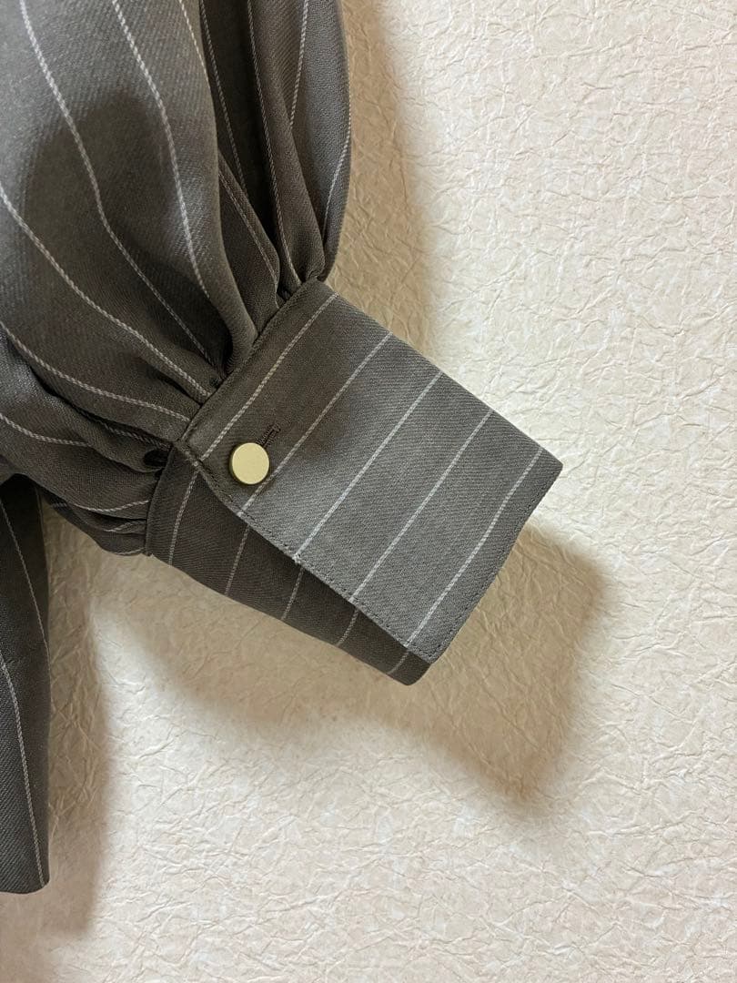 新品　ebureエブール　マナードストライプ　ボウタイ　ブラウス　38