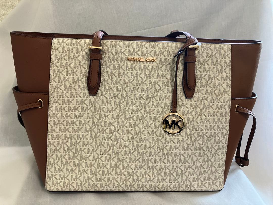 Michael Kors MKロゴトートバッグ