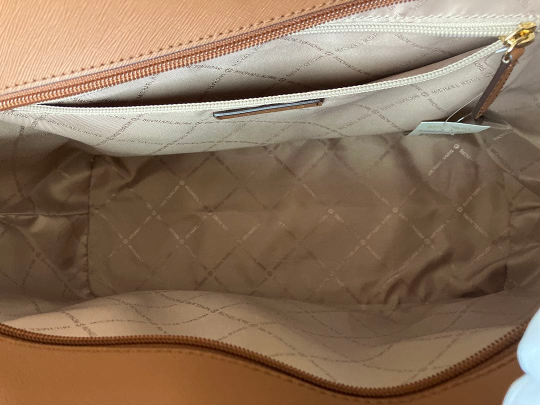 Michael Kors MKロゴトートバッグ