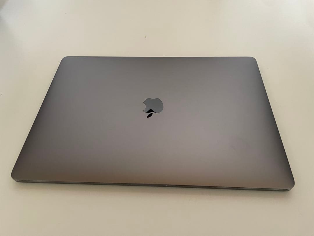 D*K様 スペースグレー MacBook Pro 本体