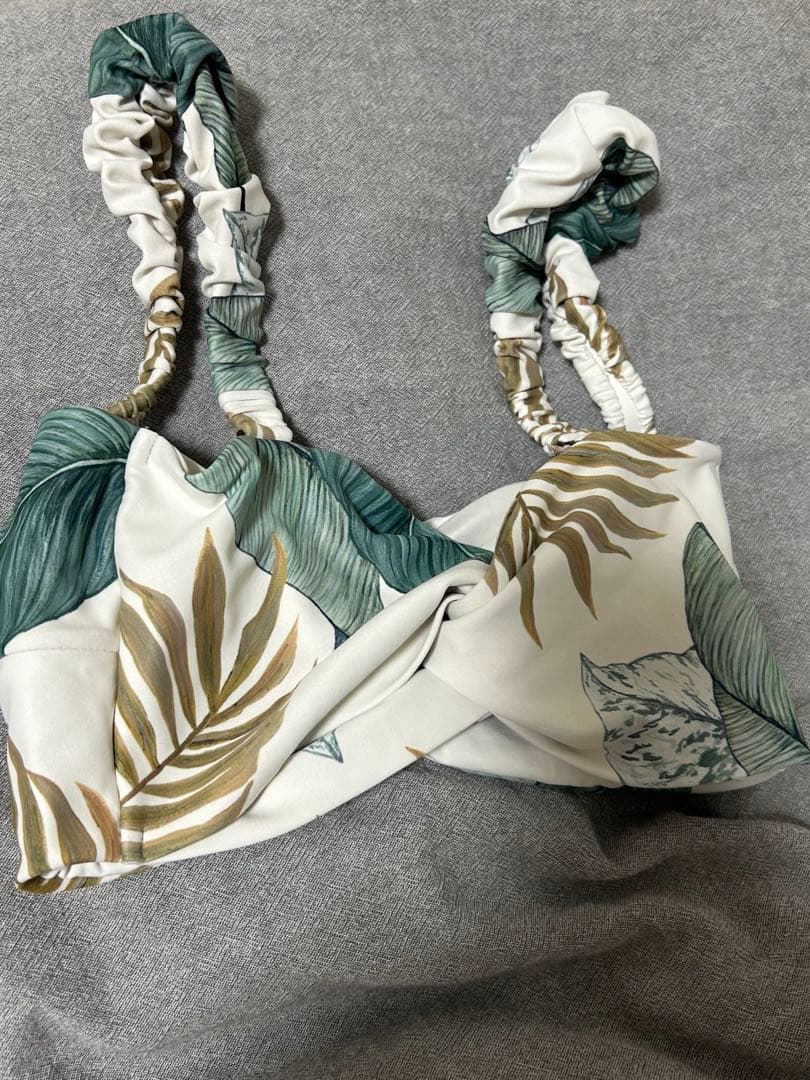 アリシアスタン　水着　トップス