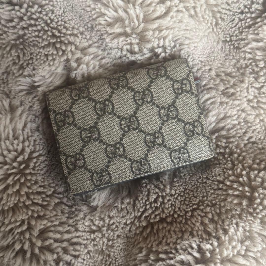 GUCCIさくらんぼ財布