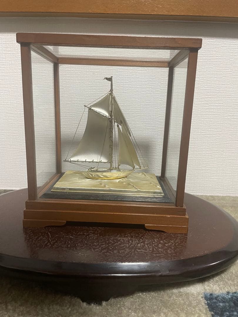 純銀製帆船ガラスケース付