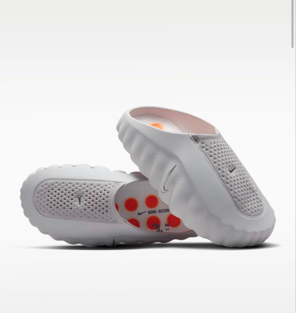 靴 Nike Women's Mind 001