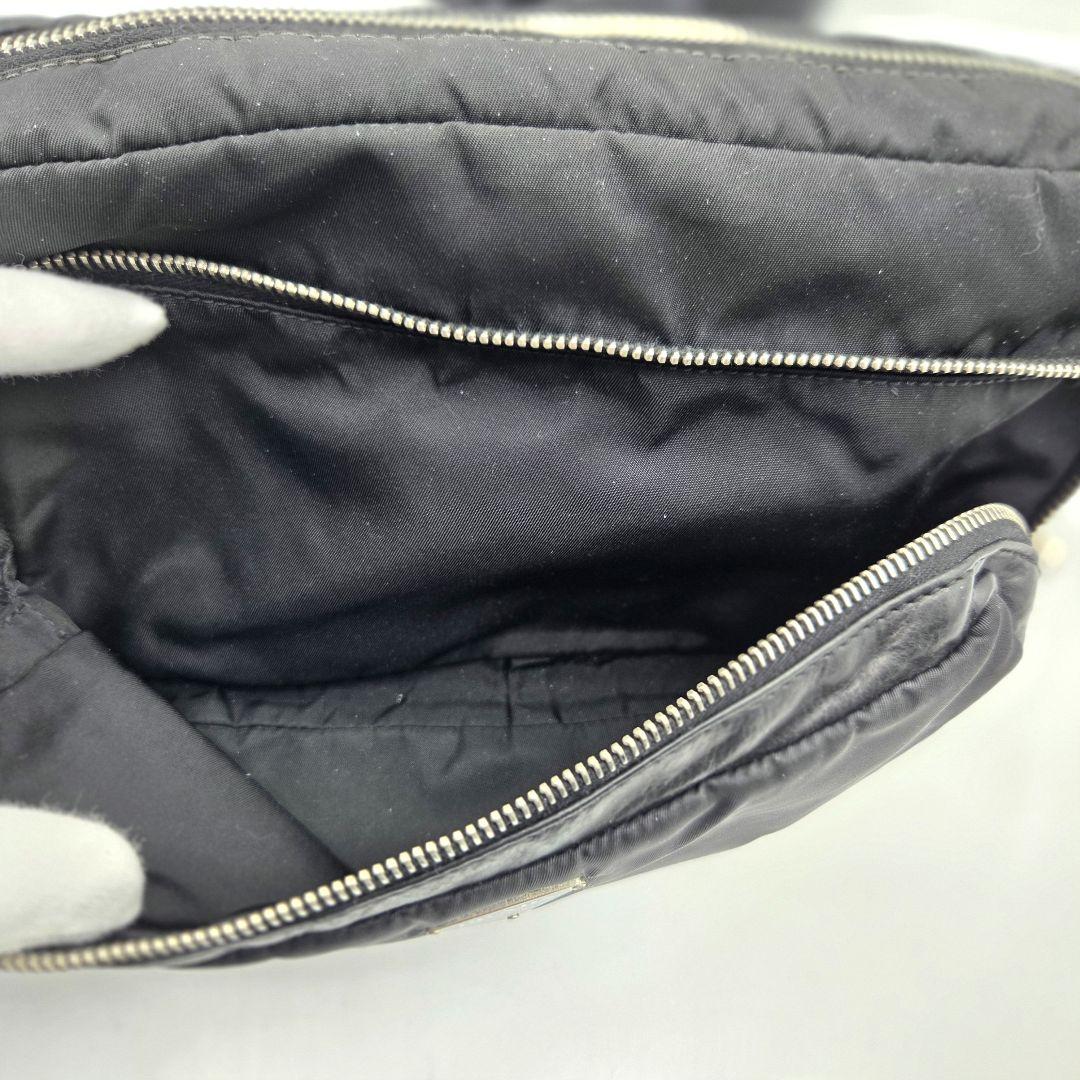 PRADA ショルダーバッグ ナイロン レザー カメラバッグ ロゴプレート ネロ