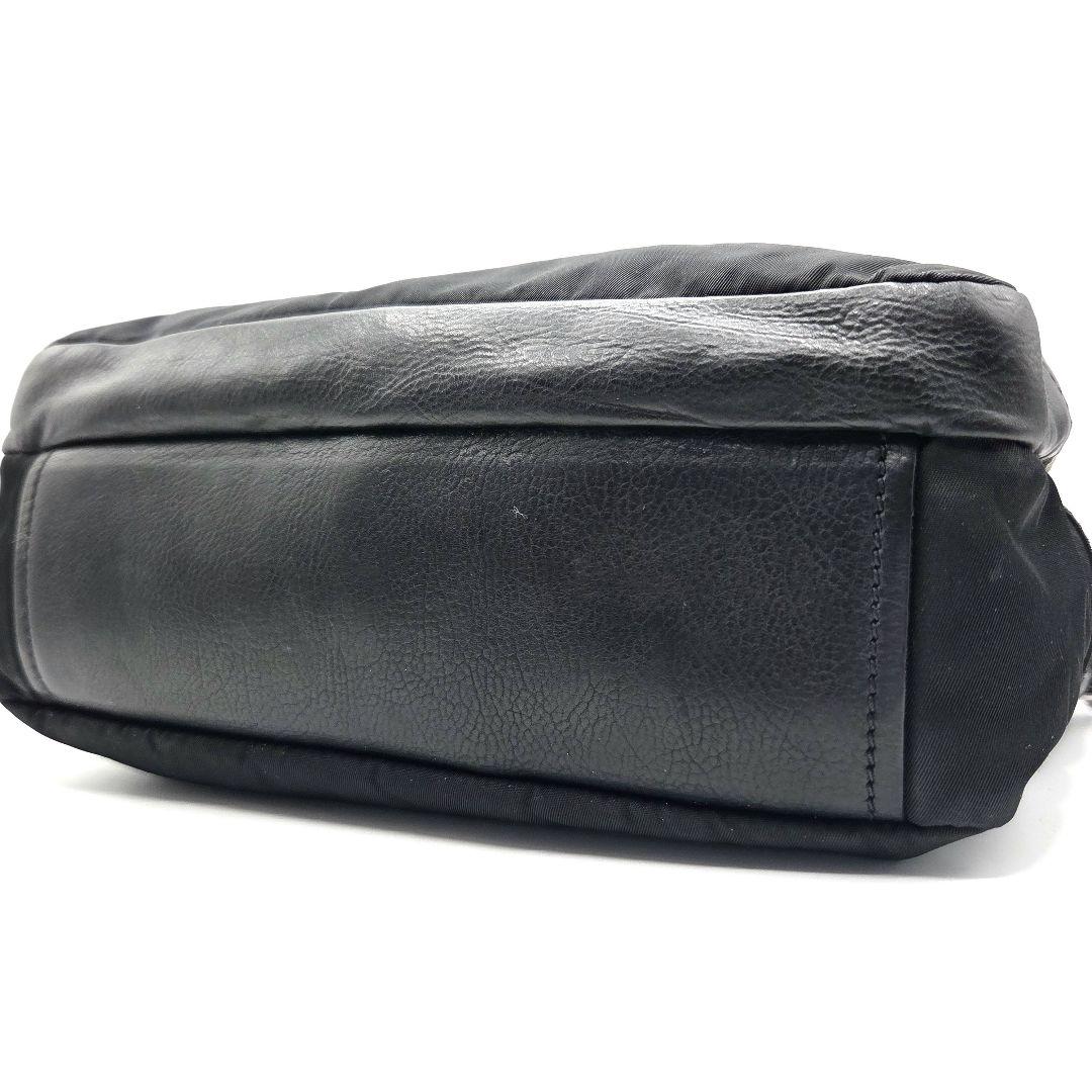 PRADA ショルダーバッグ ナイロン レザー カメラバッグ ロゴプレート ネロ