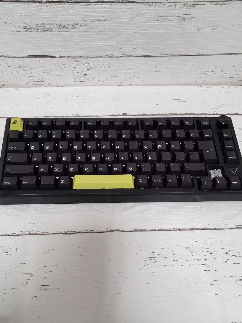 プリンストン ULTRA PLUS メカニカルキーボード UP-MKGA75-J