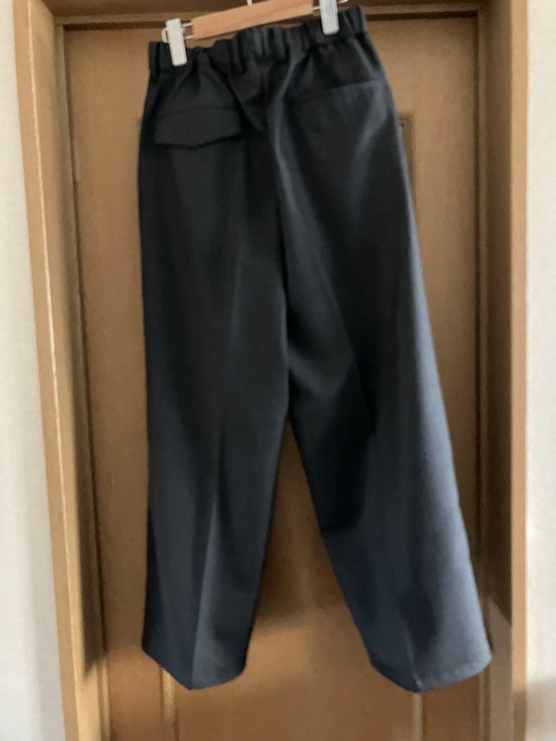 shiun STRAIGHT TUCK TROUSERS 25AW 　XS