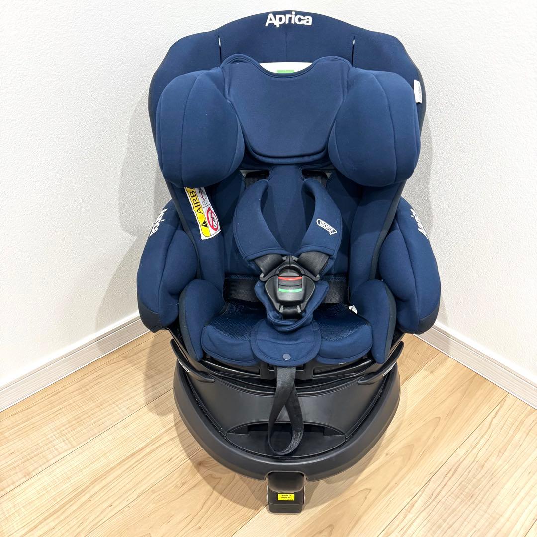 【美品】　Aprica アップリカ　ディアターンプラス　チャイルドシート