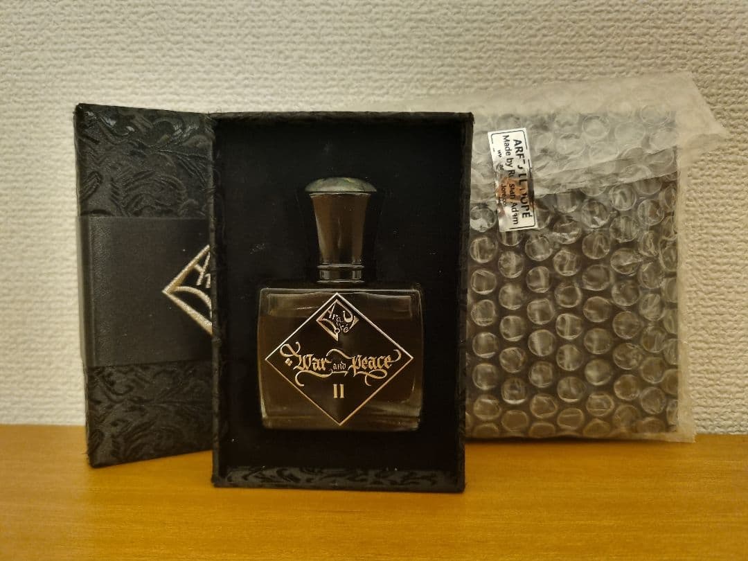 希少品 Areej Le Doré War and Peace II