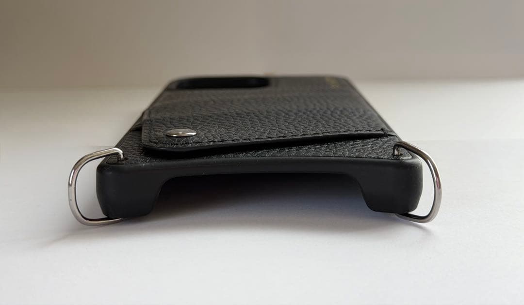 BANDOLIERバンドリヤー　 iPhone 15 Pro Max