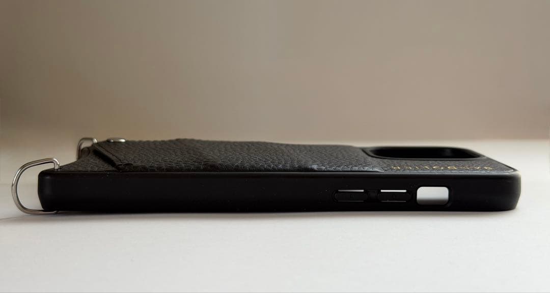 BANDOLIERバンドリヤー　 iPhone 15 Pro Max