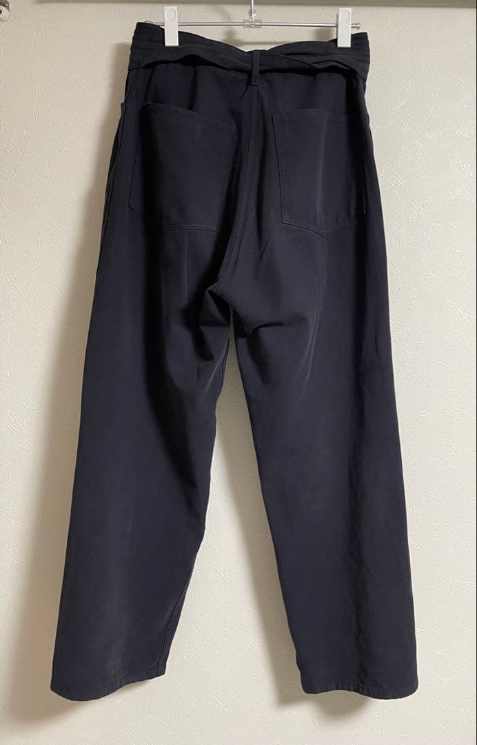 COMOLI 製品染めベルテッドパンツ NAVY 1