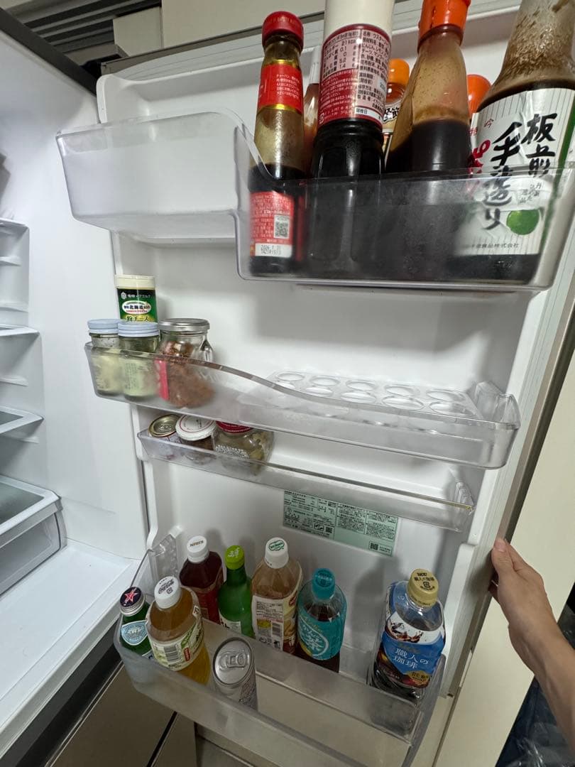 HITACHI シルバー冷蔵庫(定価10万)