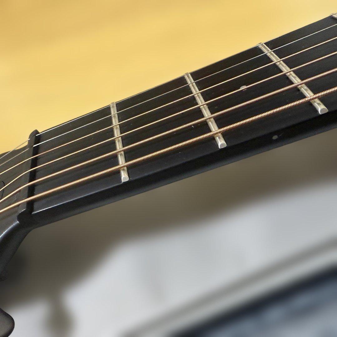 【美品】LAVA ME 2 FreeBoostブラック カーボンギター エレアコ