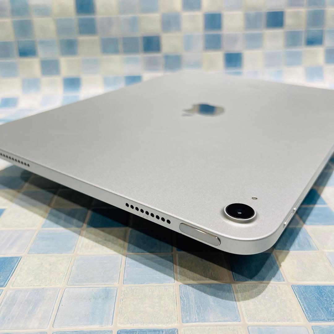 美品 Wi-Fi iPad 第10世代 本体 64GB シルバー 電池良好