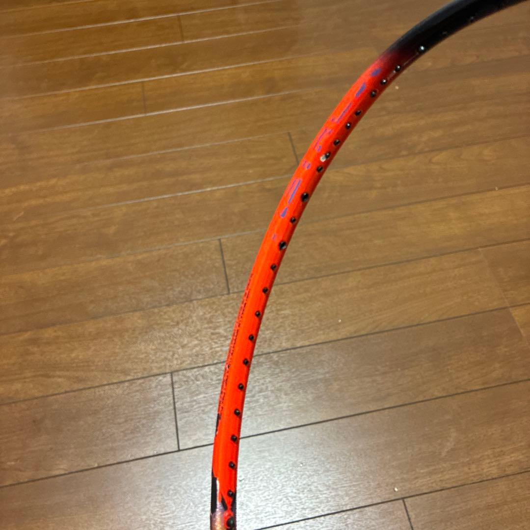 バドミントンラケットアストロクス77プロ