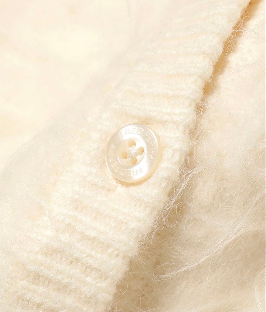 フレッドペリー アイボリー カーディガン