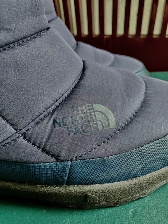 THE NORTH FACE  ヌプシブーツ　紺色　23㎝