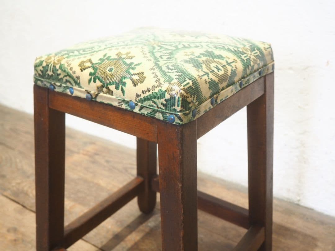 1367 ヴィンテージ　スツール　椅子　イス　チェア　古家具　レトロ　カフェ