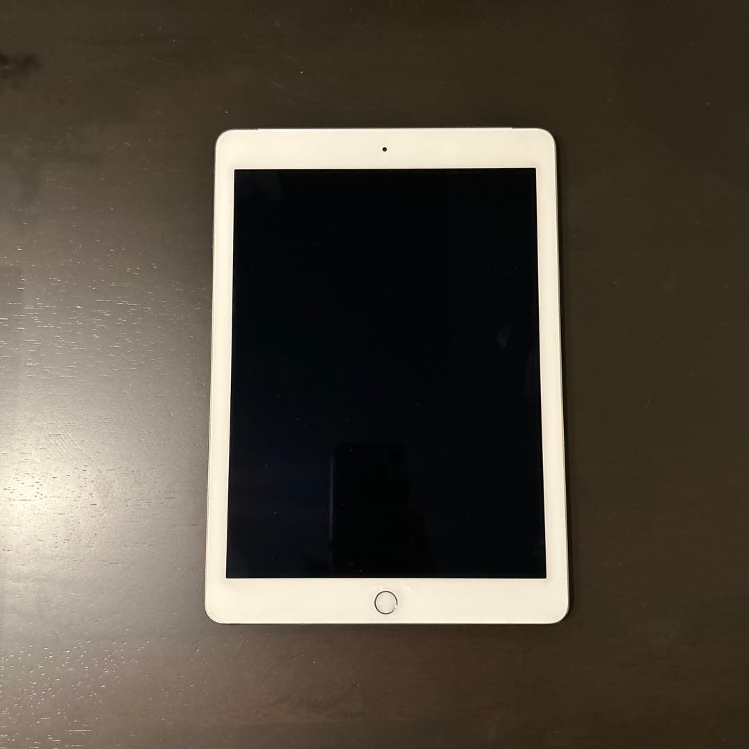 iPad ゴールド 本体 充電器付き