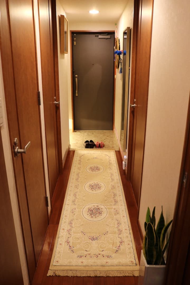 ペルシャ柄絨毯 67×240 新品カーペット 玄関マット ゴールド金運アップ！？